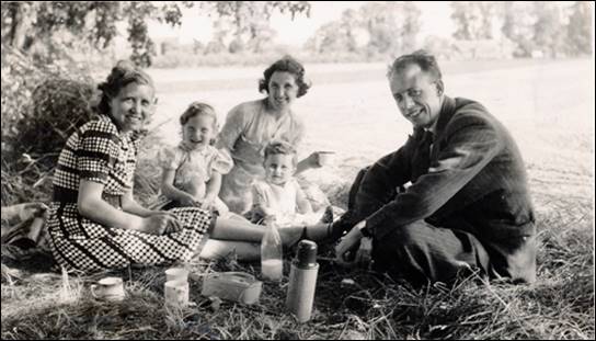 Picnic1941.J.Godsall.R+M&D.jpg