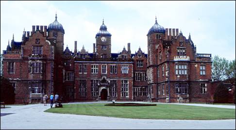 AstonHall1